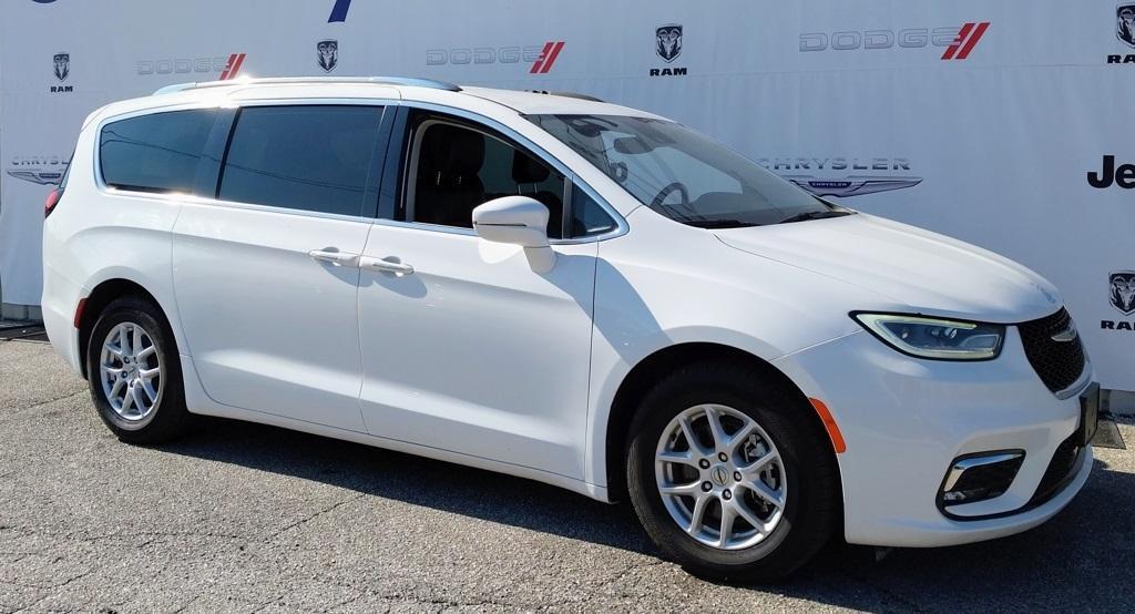 used 2021 Chrysler Pacifica car, priced at $21,675