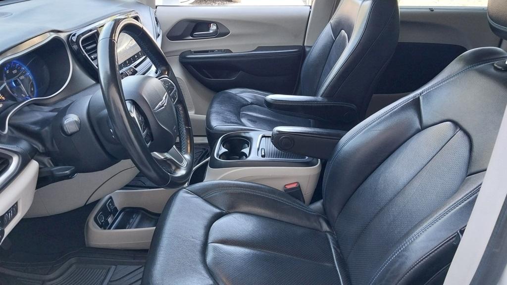 used 2021 Chrysler Pacifica car, priced at $21,675