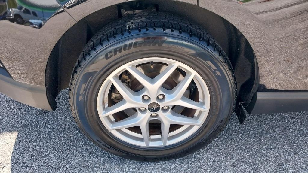 used 2024 Ford Edge car, priced at $22,999