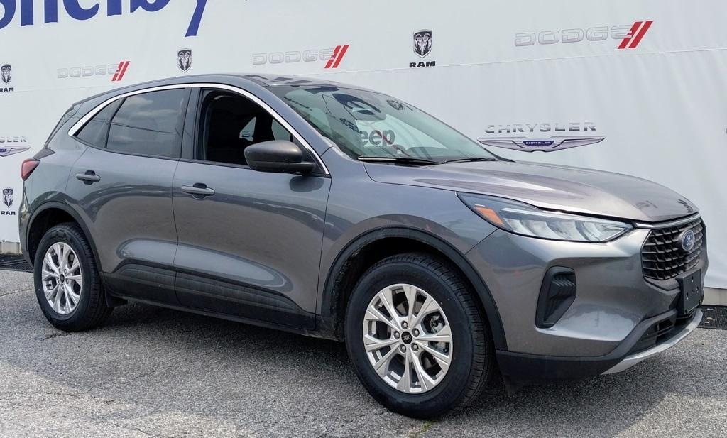 used 2023 Ford Escape car, priced at $22,498