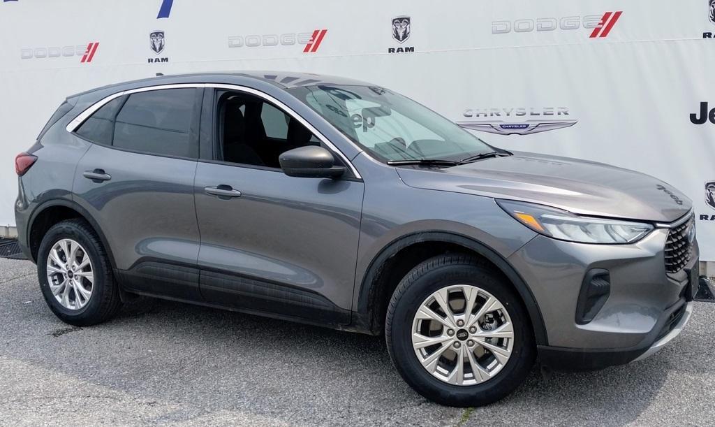 used 2023 Ford Escape car, priced at $22,498