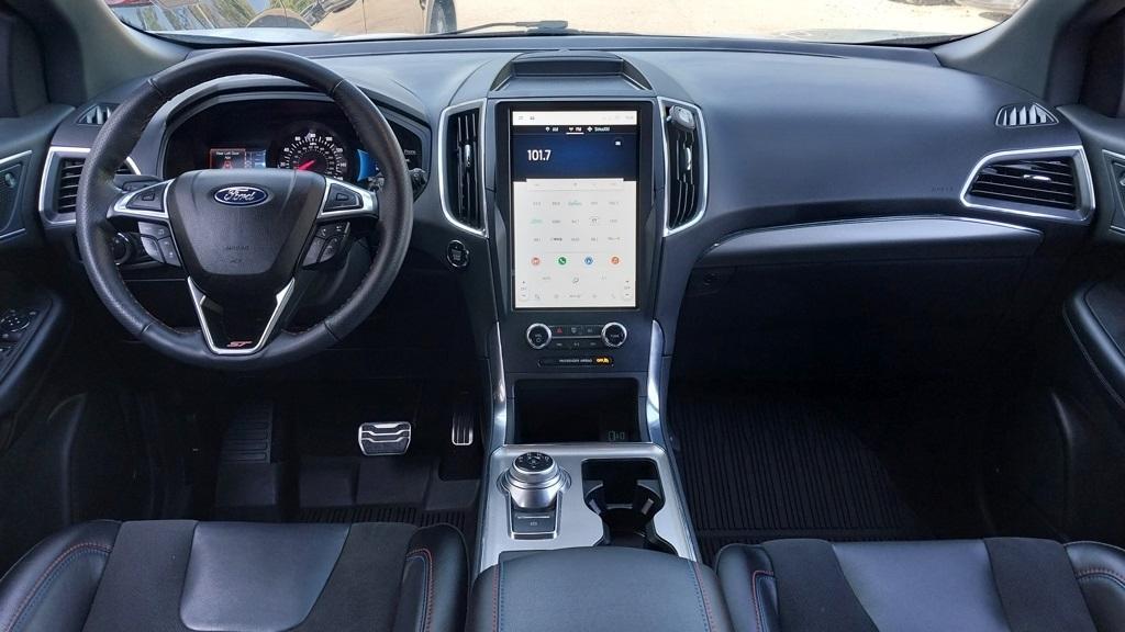 used 2023 Ford Edge car, priced at $30,597