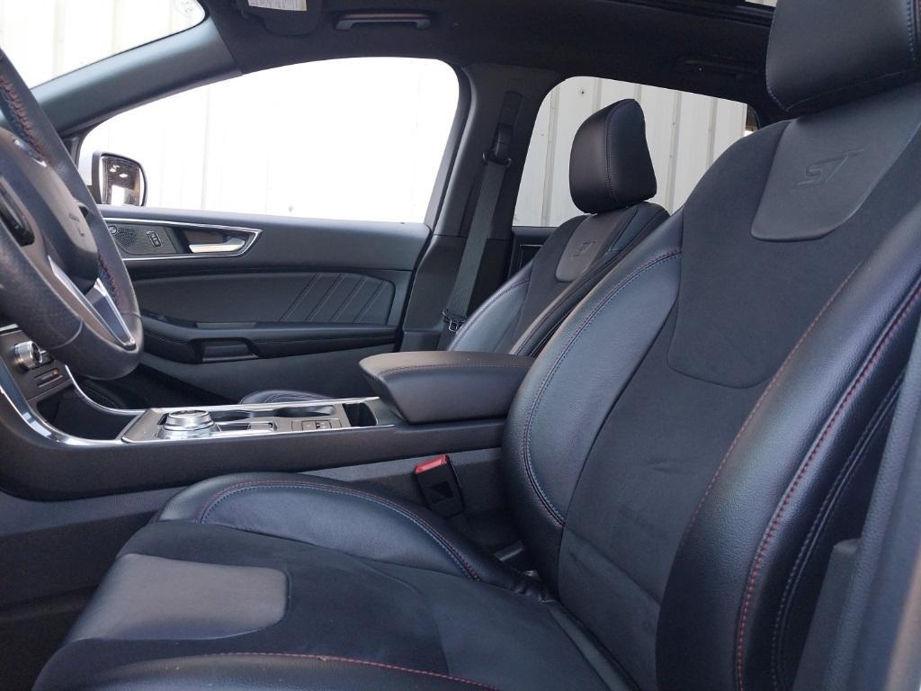 used 2023 Ford Edge car, priced at $32,995