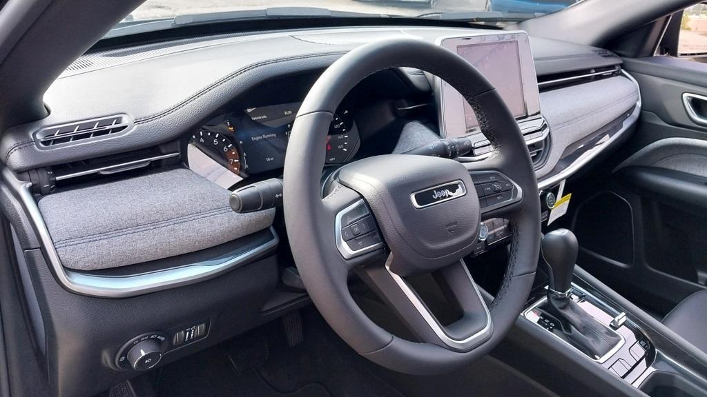 new 2025 Jeep Compass car, priced at $24,260