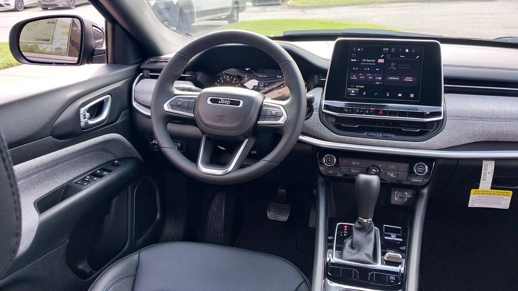 new 2025 Jeep Compass car, priced at $24,260