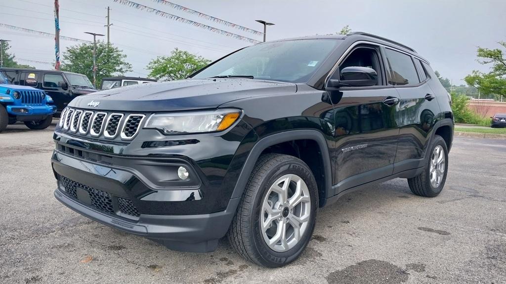 new 2025 Jeep Compass car, priced at $24,260