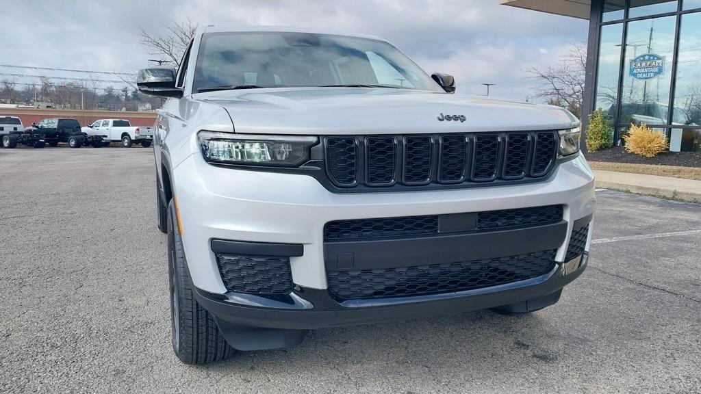 new 2025 Jeep Grand Cherokee L car, priced at $39,930