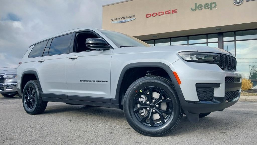 new 2025 Jeep Grand Cherokee L car, priced at $39,930