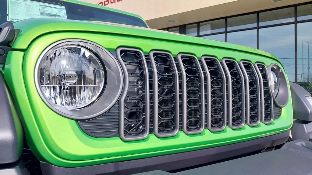 new 2025 Jeep Wrangler car, priced at $44,245