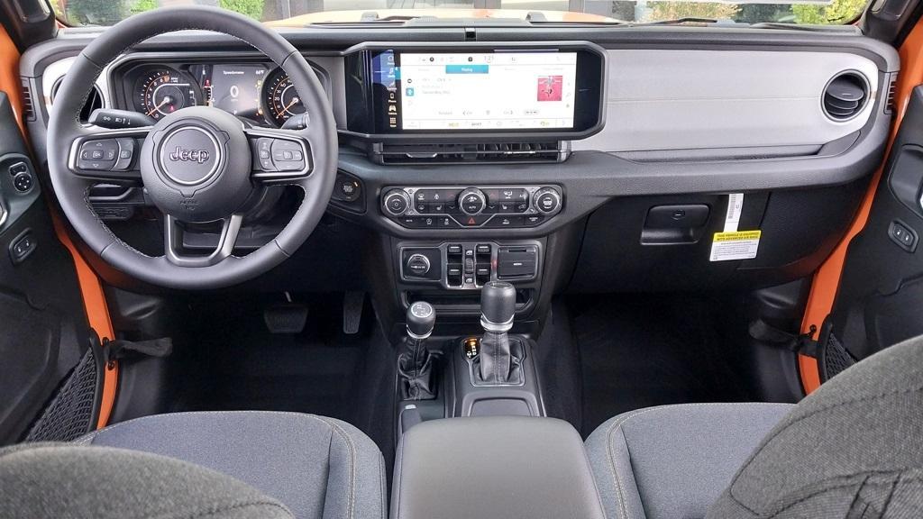 new 2025 Jeep Gladiator car, priced at $42,034