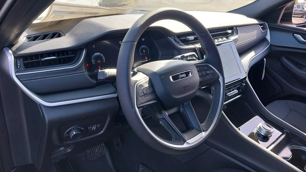 new 2025 Jeep Grand Cherokee L car, priced at $37,720