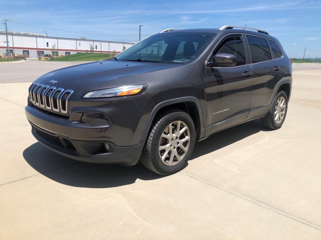used 2014 Jeep Cherokee car, priced at $9,949