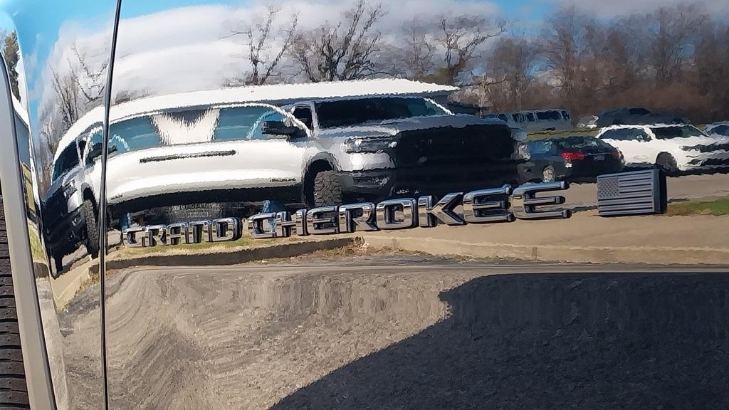 new 2025 Jeep Grand Cherokee L car, priced at $41,175