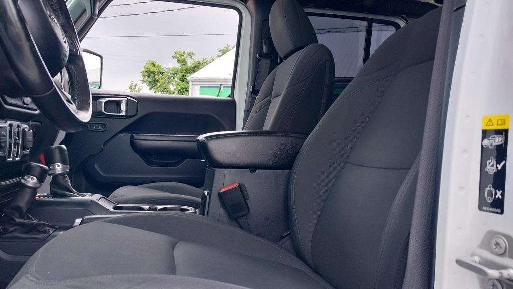 used 2021 Jeep Gladiator car, priced at $32,699