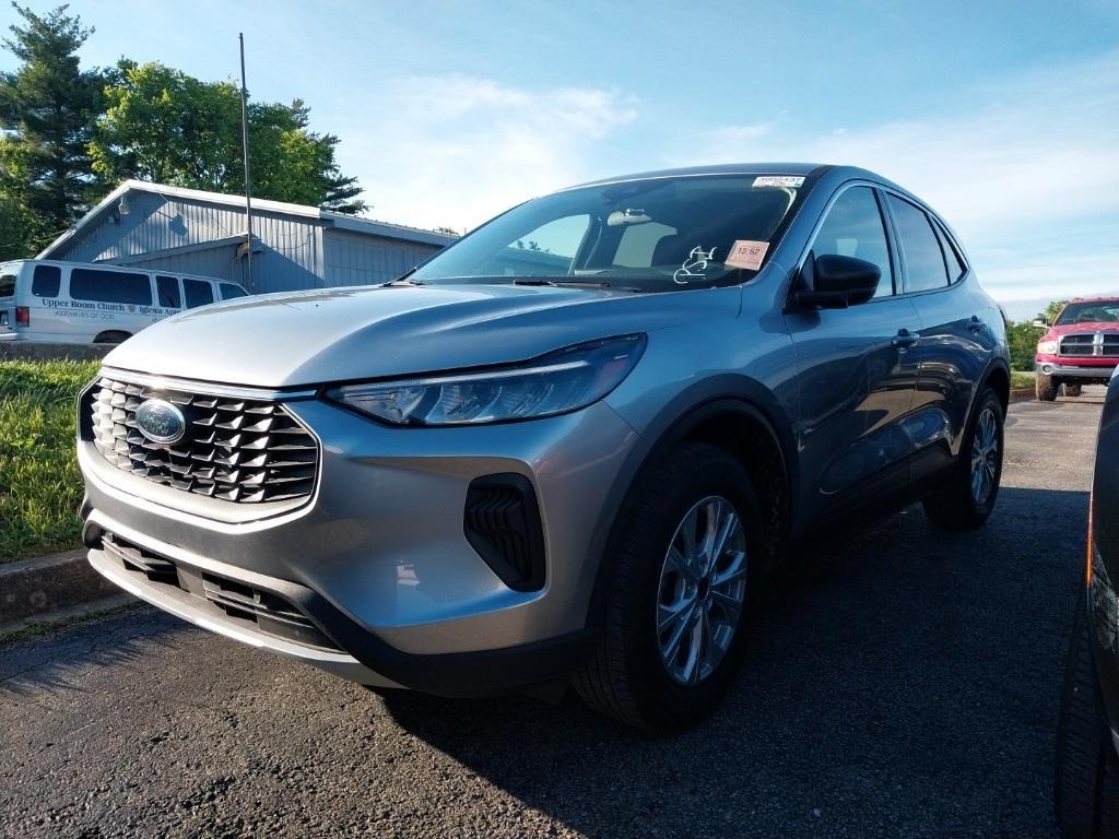 used 2023 Ford Escape car, priced at $24,995