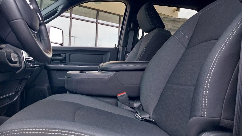 new 2025 Ram 2500 car, priced at $62,385