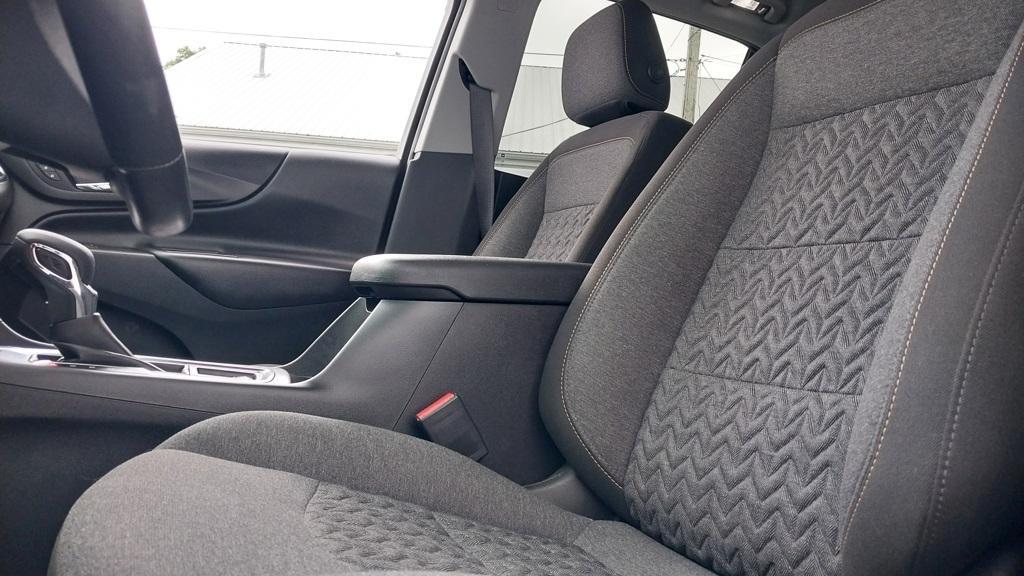 used 2023 Chevrolet Equinox car, priced at $20,999