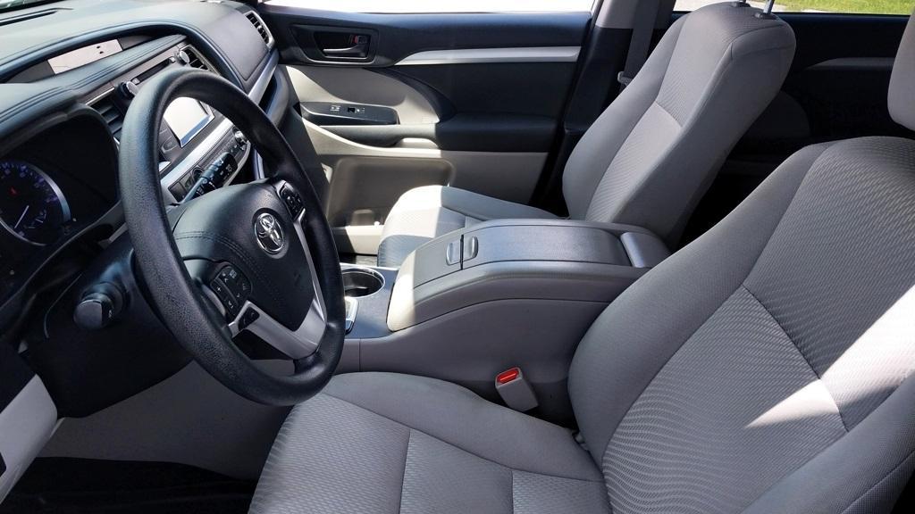 used 2018 Toyota Highlander car, priced at $20,995