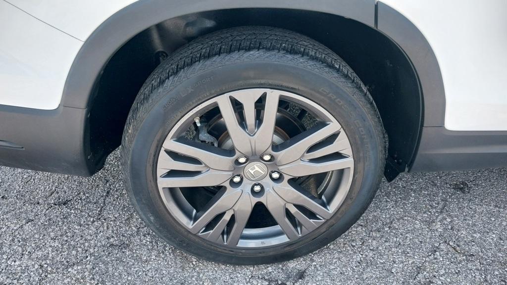 used 2022 Honda Pilot car, priced at $30,997