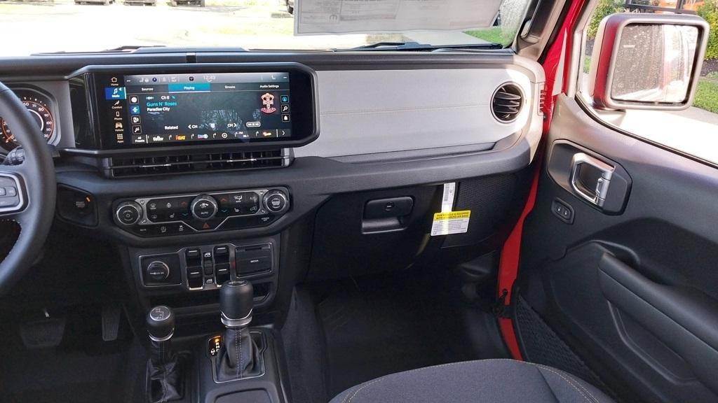 new 2025 Jeep Wrangler car, priced at $44,732