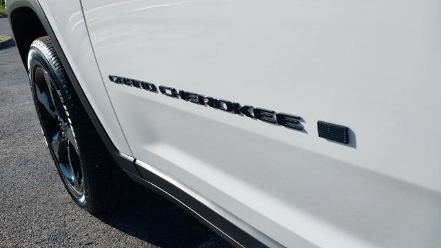 new 2023 Jeep Grand Cherokee L car, priced at $44,204