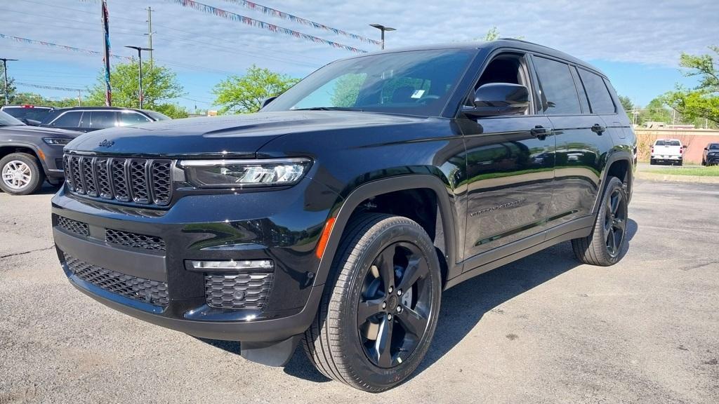 new 2025 Jeep Grand Cherokee car, priced at $48,584