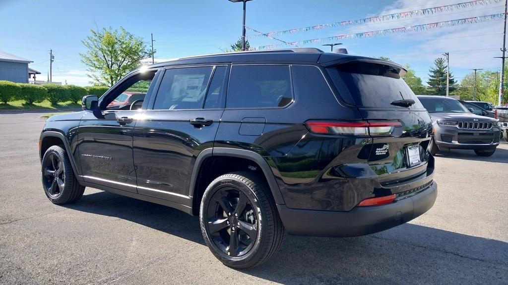 new 2025 Jeep Grand Cherokee car, priced at $48,584