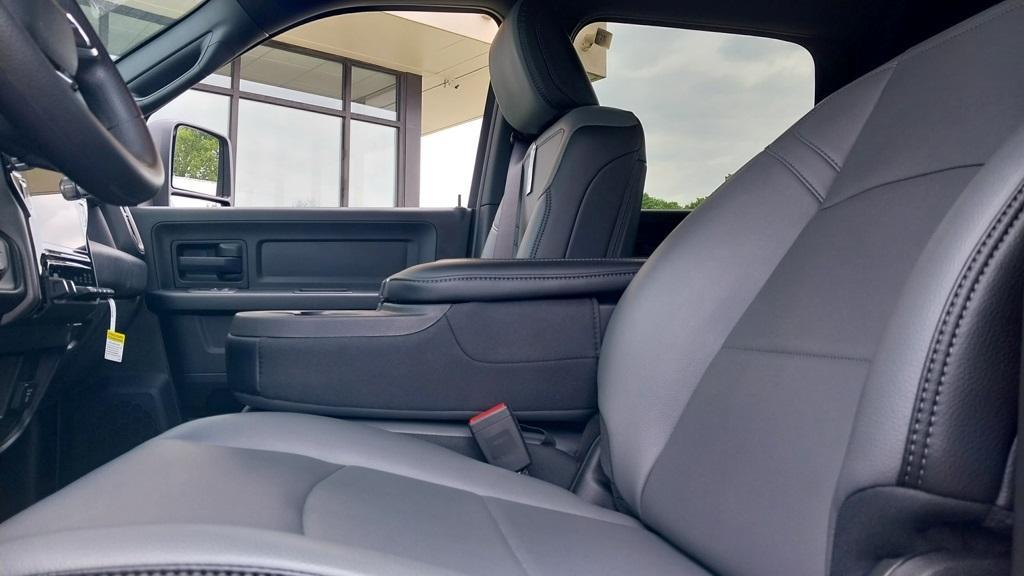 new 2025 Ram 2500 car, priced at $61,385
