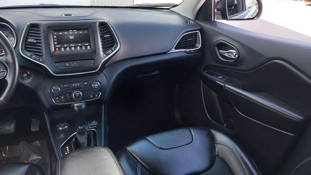 used 2020 Jeep Cherokee car, priced at $18,642