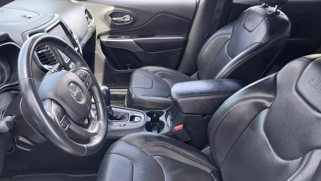 used 2019 Jeep Cherokee car, priced at $18,422