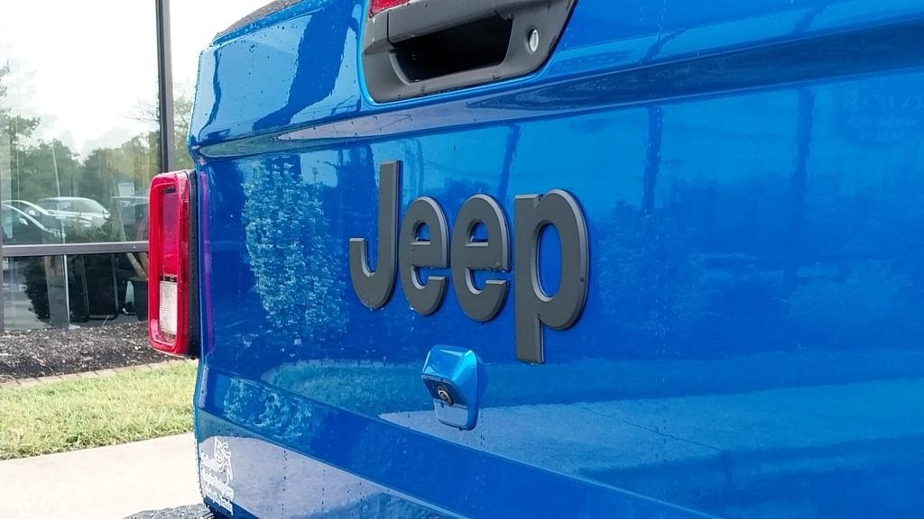new 2025 Jeep Gladiator car, priced at $40,650
