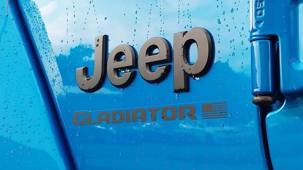 new 2025 Jeep Gladiator car, priced at $40,650
