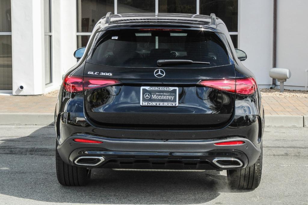 new 2024 Mercedes-Benz GLC 300 car, priced at $55,205