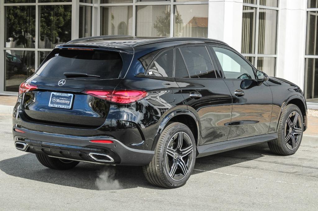 new 2024 Mercedes-Benz GLC 300 car, priced at $55,205