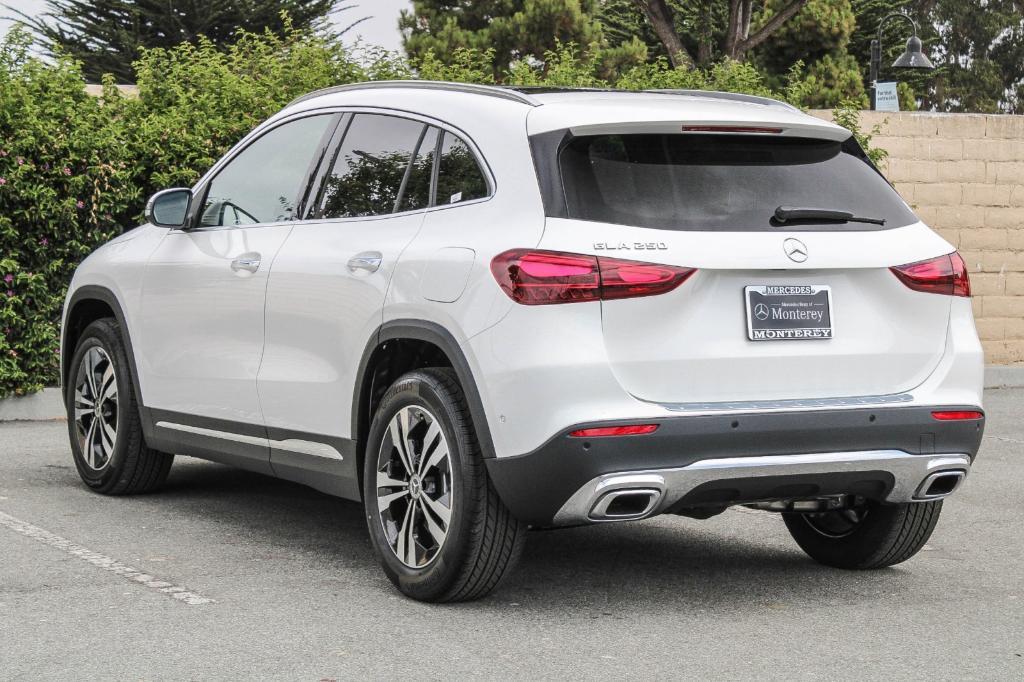 new 2025 Mercedes-Benz GLA 250 car, priced at $45,650