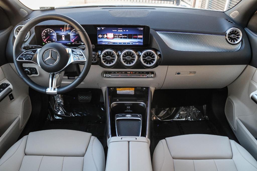 new 2025 Mercedes-Benz GLA 250 car, priced at $45,650