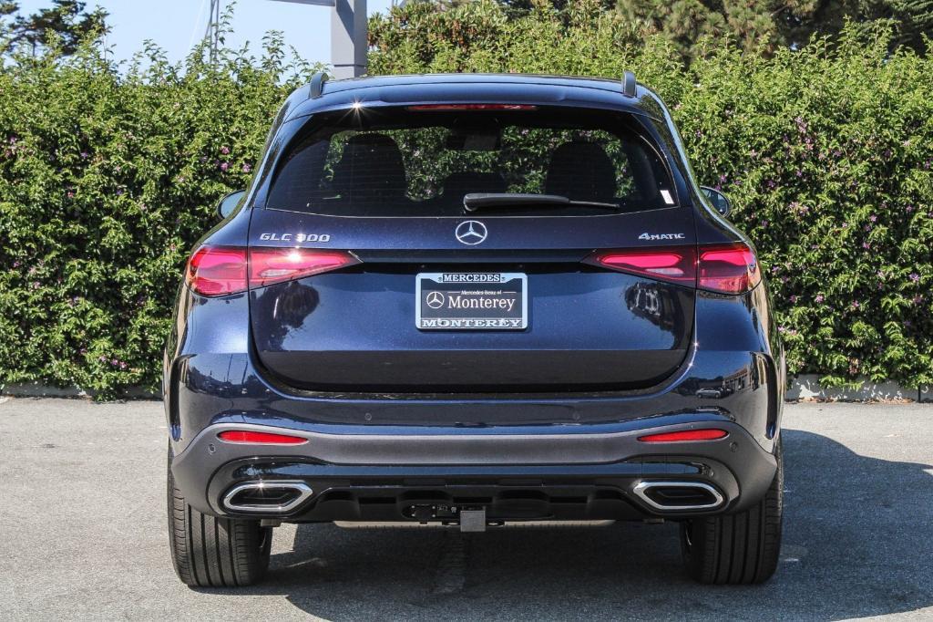 new 2024 Mercedes-Benz GLC 300 car, priced at $58,145