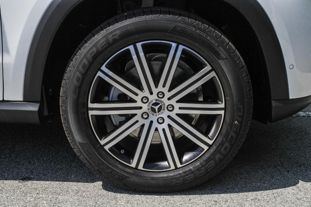 new 2025 Mercedes-Benz GLE 350 car, priced at $67,135