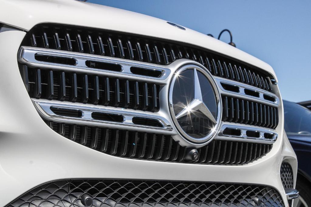 new 2025 Mercedes-Benz GLE 350 car, priced at $67,135