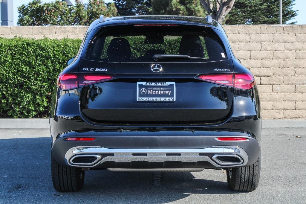 new 2025 Mercedes-Benz GLC 300 car, priced at $54,250