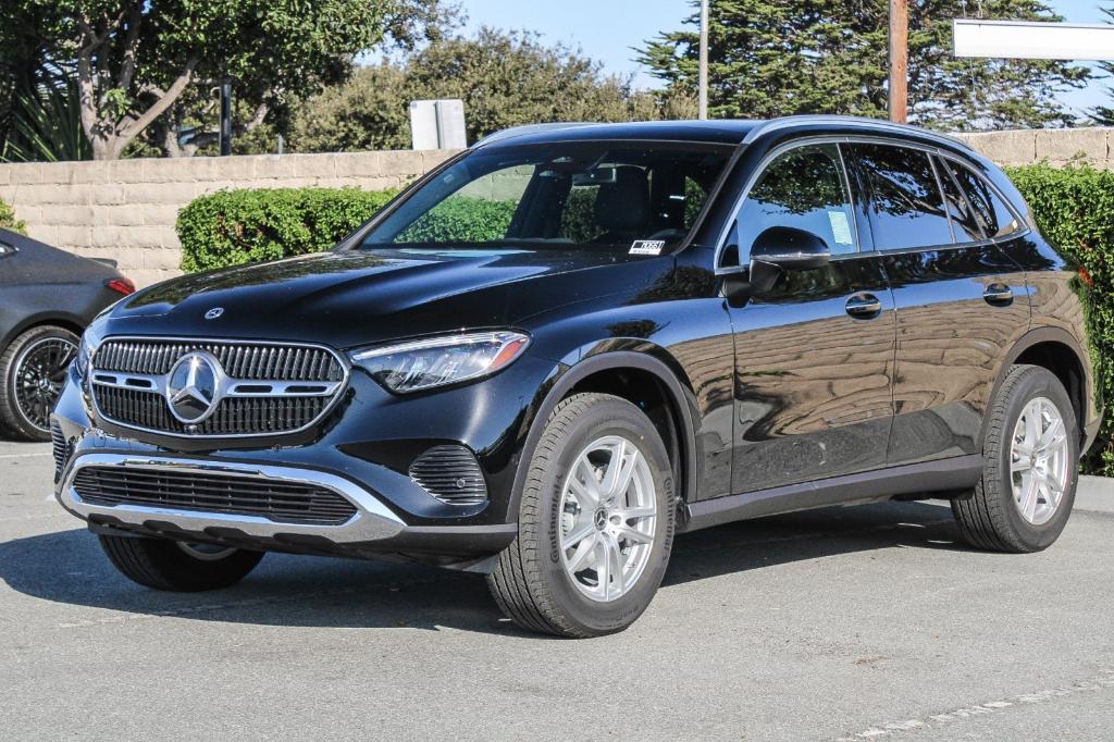 new 2025 Mercedes-Benz GLC 300 car, priced at $54,250