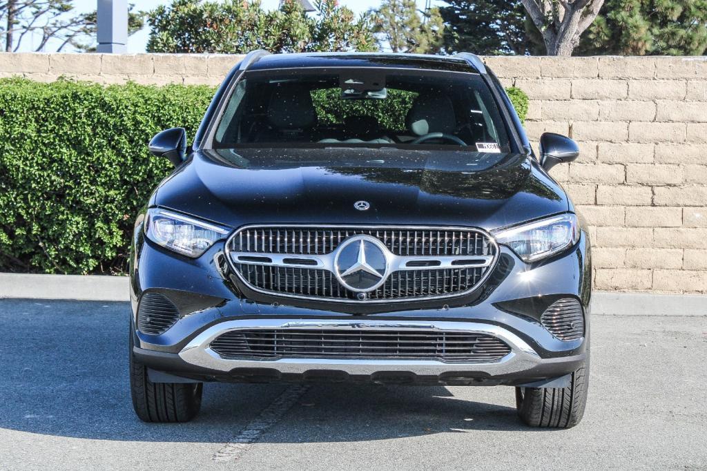 new 2025 Mercedes-Benz GLC 300 car, priced at $54,250