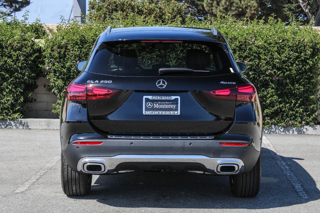 new 2025 Mercedes-Benz GLA 250 car, priced at $48,725