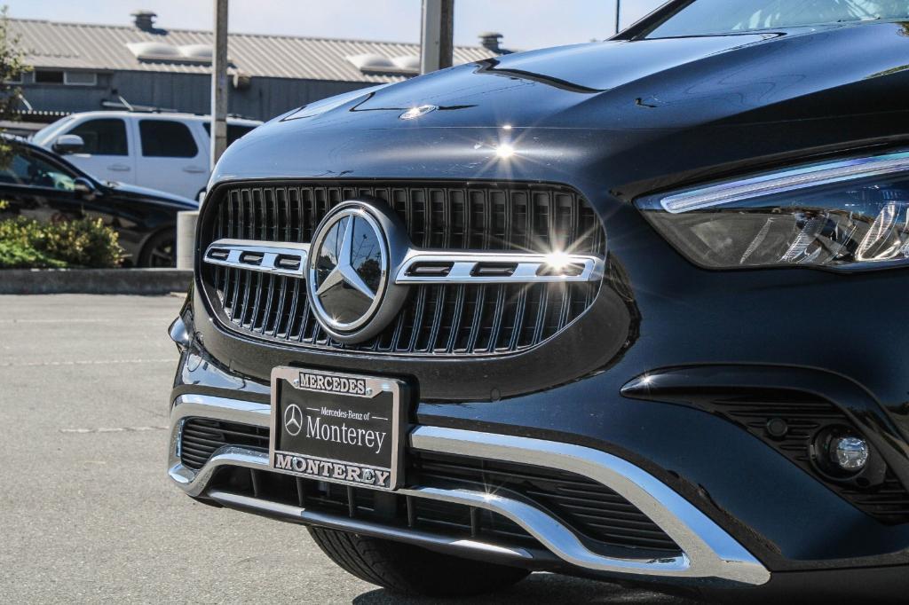 new 2025 Mercedes-Benz GLA 250 car, priced at $48,725