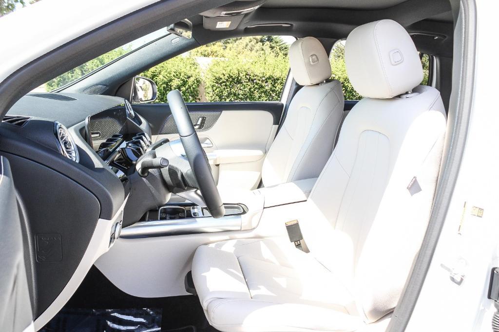 used 2025 Mercedes-Benz GLA 250 car, priced at $39,991
