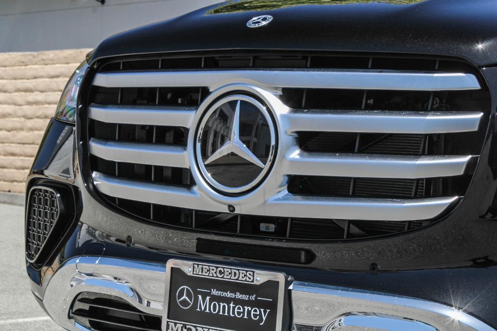 new 2025 Mercedes-Benz GLS 450 car, priced at $91,945