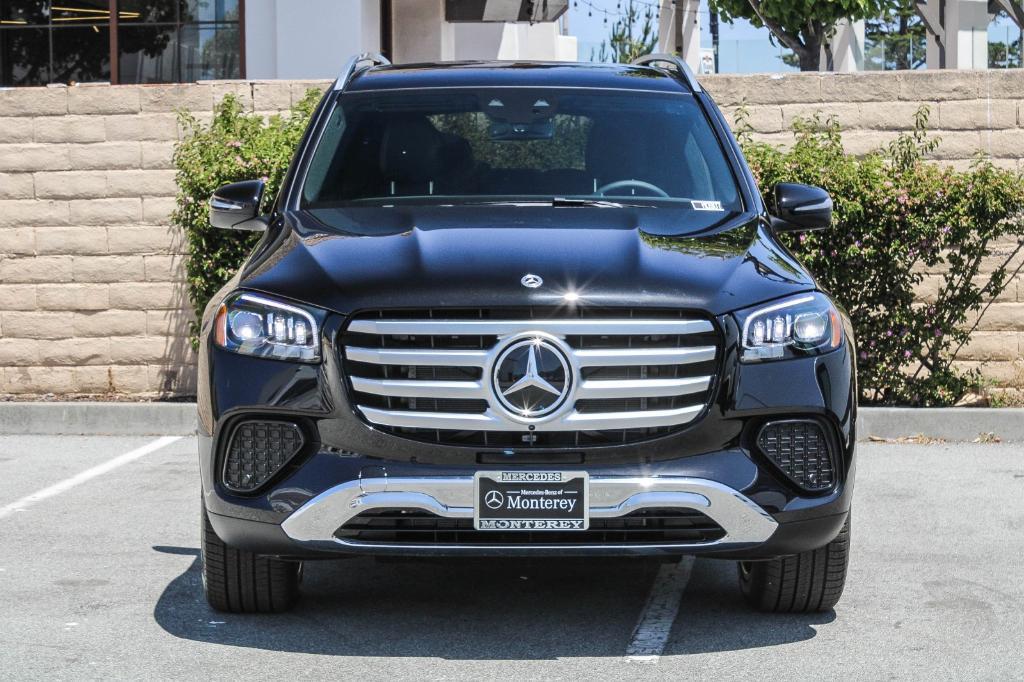 new 2025 Mercedes-Benz GLS 450 car, priced at $91,945