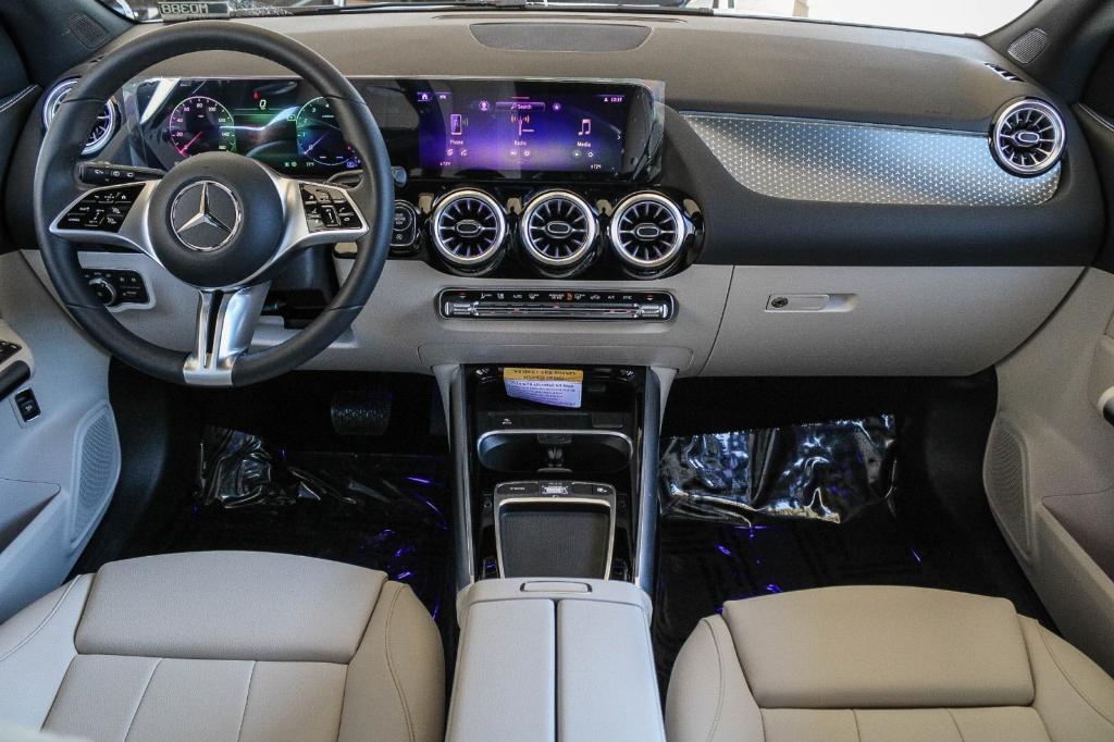 new 2024 Mercedes-Benz GLA 250 car, priced at $45,480