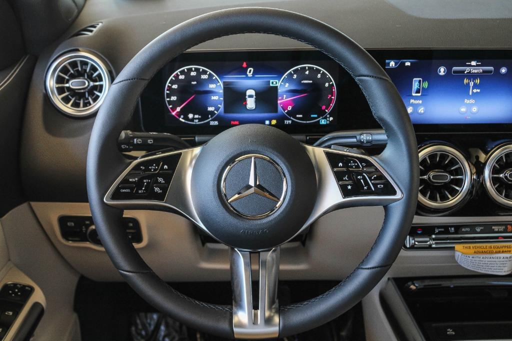 new 2025 Mercedes-Benz GLA 250 car, priced at $47,650