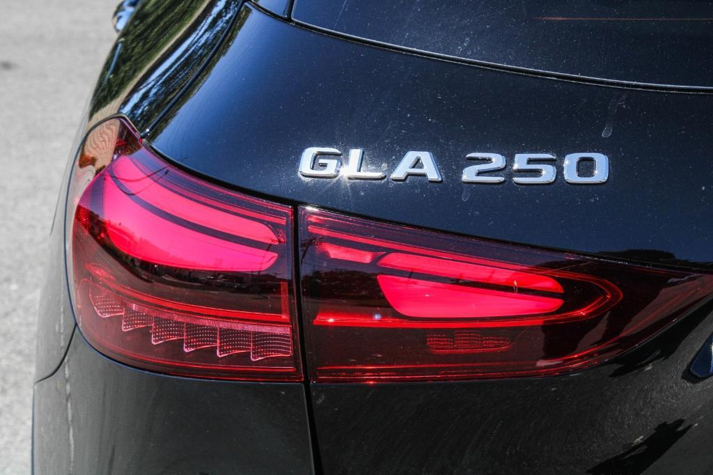 new 2025 Mercedes-Benz GLA 250 car, priced at $47,650